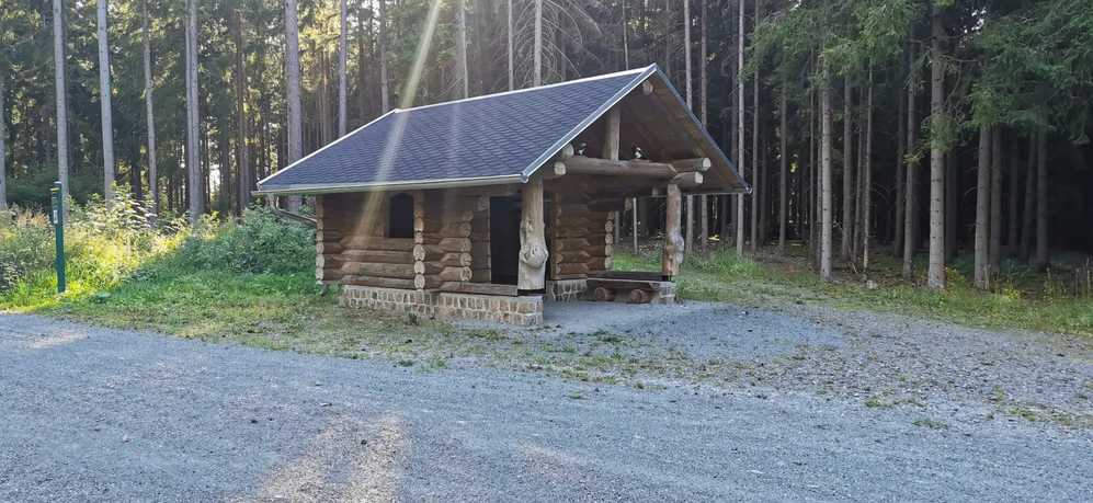 Bild1:Alberti-Hütte
