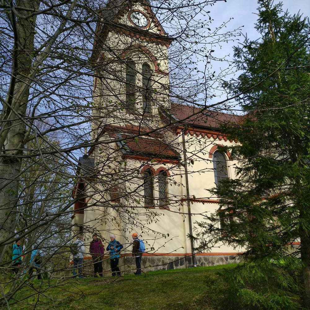 02-An der Kirche in Wildenau